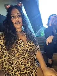 AmazonianMistress webcam model stream image