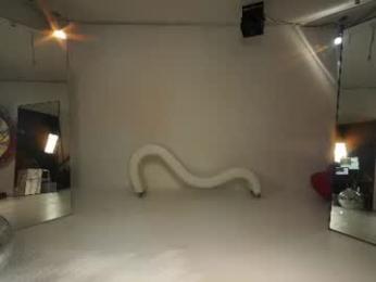 _meganmeow_ webcam model stream image