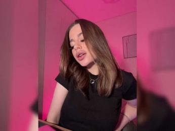 HotGirlEva webcam model stream image