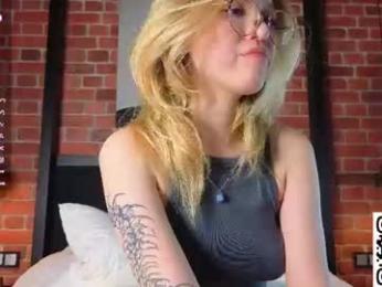 oke_doke webcam chaturbate model stream image