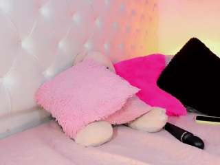 hottsalomee webcam model stream image