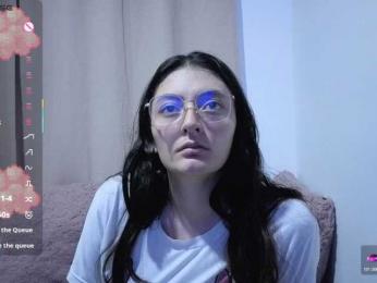 Lesliee22 webcam model stream image