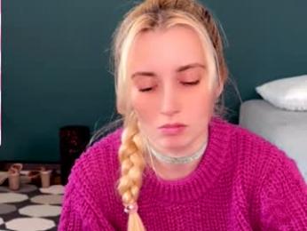 super_peach_stream webcam model stream image