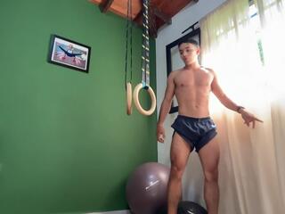 Ikki Pororoca webcam model stream image