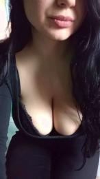 priscilaxxx3 webcam preview