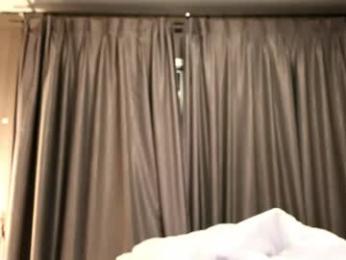 bee_thai webcam model stream image