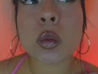 mia_roux1 webcam model stream image
