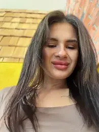 MiraReach webcam stripchat model stream image