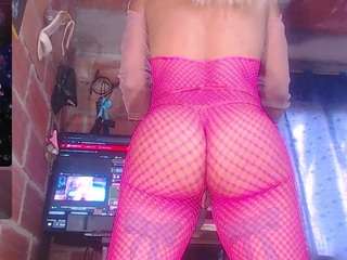 nathashabigass webcam model stream image