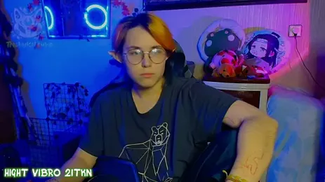 TrickyKitsune webcam stripchat model stream image