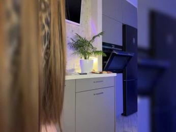 -TATUHA- webcam model stream image