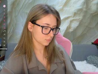 Unearthly webcam model stream image