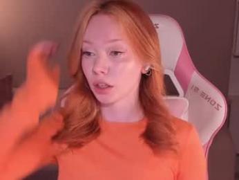 honeyautumn webcam chaturbate model stream image