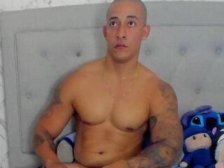 Luigi Ferrara webcam model stream image