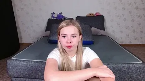 sofiaa_here webcam stripchat model stream image