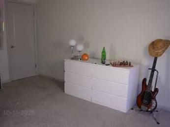 petitebrat webcam chaturbate model stream image