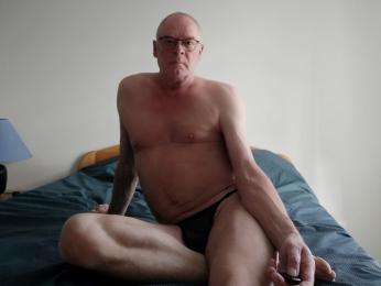 ElioJames webcam model stream image