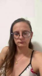 Lary523 webcam model stream image