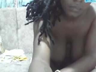 queen-maira webcam model stream image