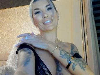 LovellyEmma webcam model stream image