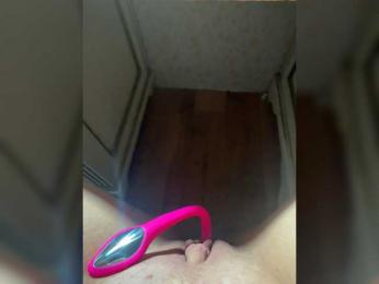 Annamania webcam model stream image