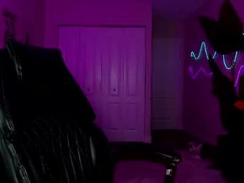 oliviaowens webcam preview