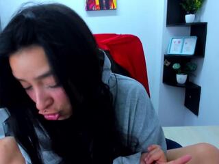 image de stream de Sara Horny