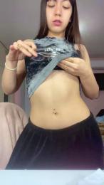 Nicki webcam model stream image