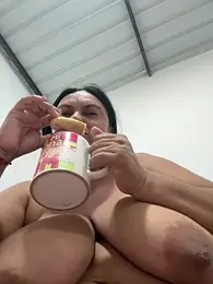 Horny-Mommy-Dirty webcam stripchat model stream image