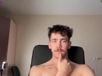 luca_syn webcam model stream image