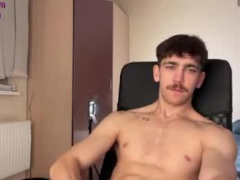 luca_syn webcam model stream image