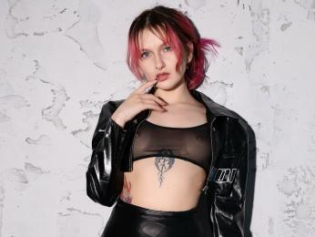 MilaDelays webcam model stream image