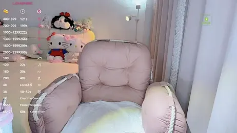 QiQiQi_ webcam stripchat model stream image