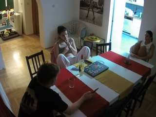 voyeurcam-julmodels-dining webcam model stream image