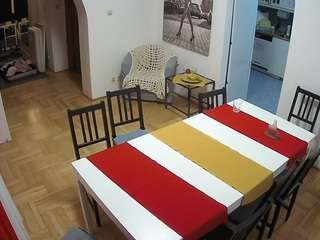 voyeurcam-julmodels-dining webcam model stream image