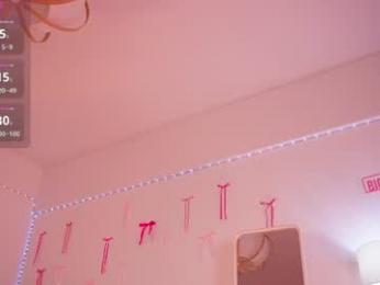 lisa_poetry webcam model stream image