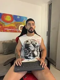 Ezzio_Scolaro webcam stripchat model stream image